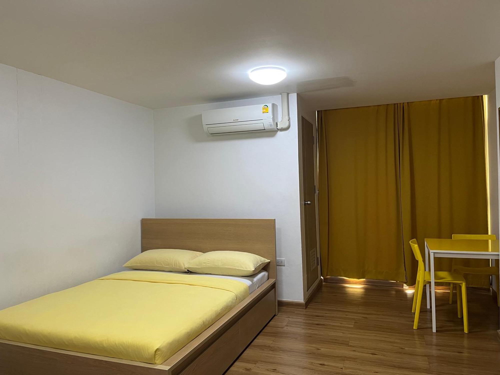 Dao Jaras Fah Hometel ดาวจรัสฟ้าโฮมเทล Bangkok Exterior foto
